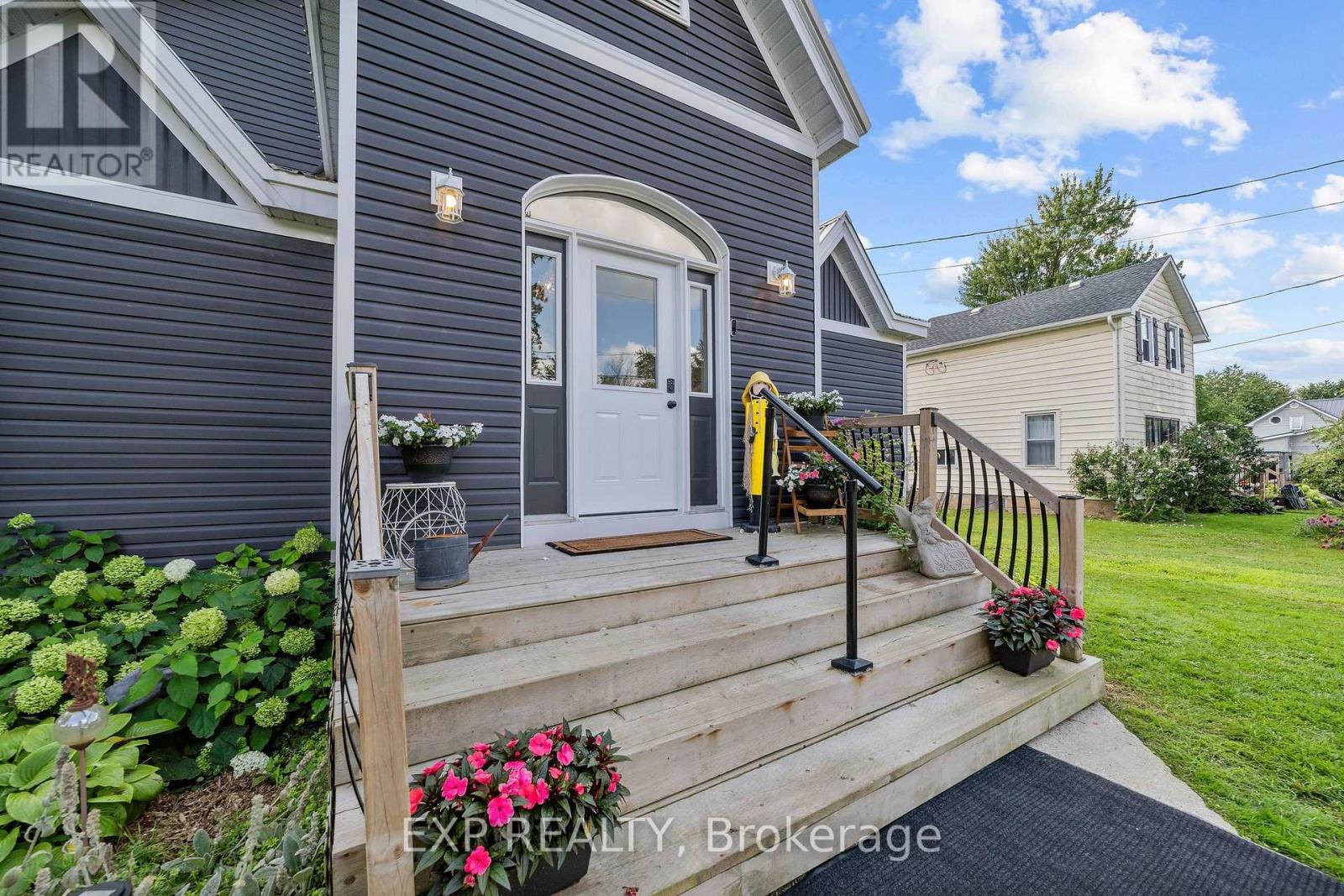 51181 BROADWAY STREET - Image 38