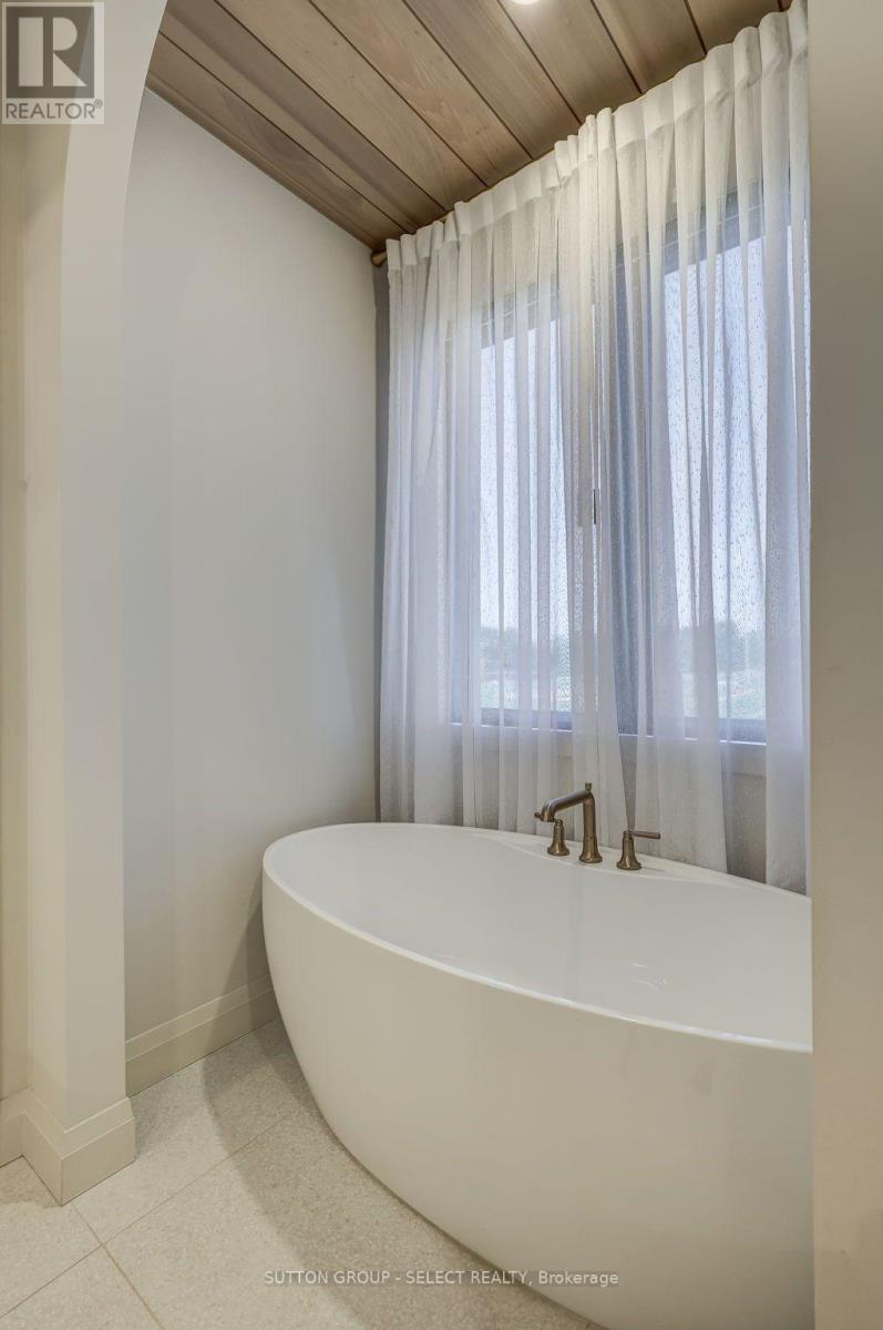 239 FOXBOROUGH PLACE - Image 26