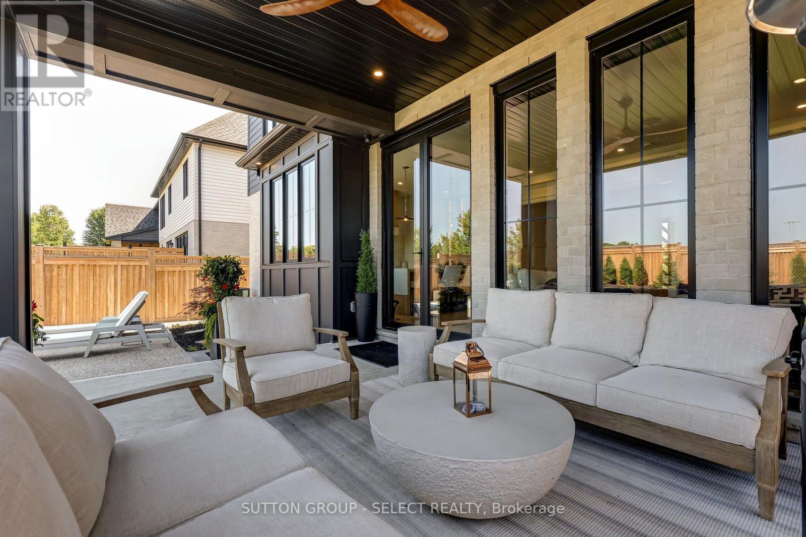 239 FOXBOROUGH PLACE - Image 42