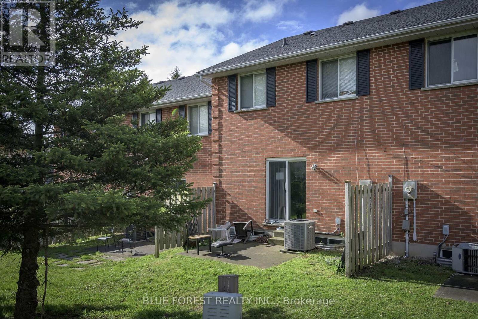 #3 190 FLEMING DRIVE - 12