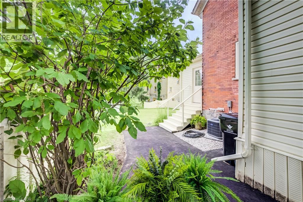 25 CENTRAL Street - 44