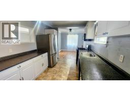 Kitchen - 2012 Wayne Avenue, Sarnia, ON N7T7Y9 Photo 8