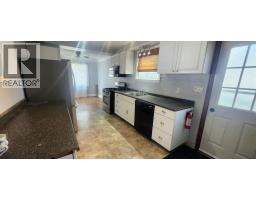 Dining room - 2012 Wayne Avenue, Sarnia, ON N7T7Y9 Photo 9