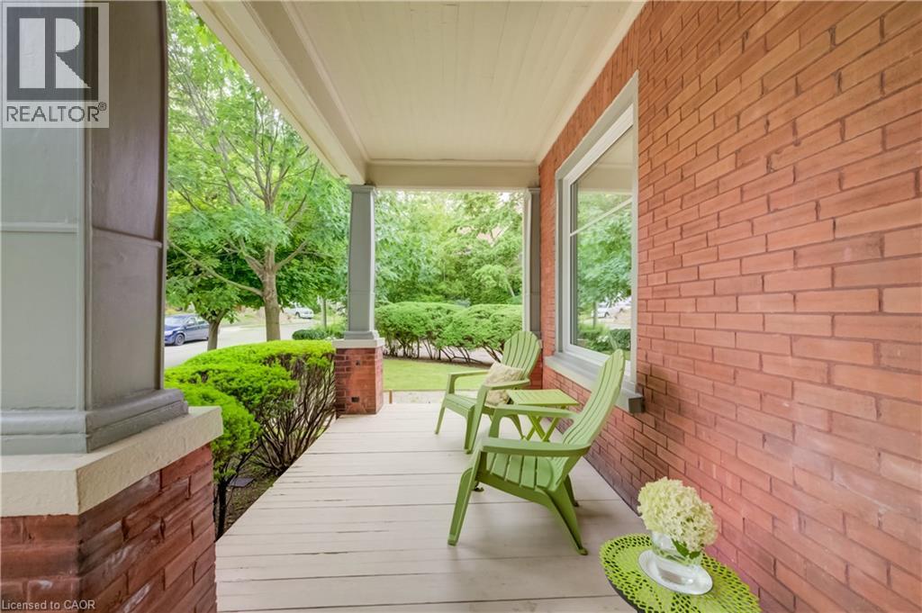 46 ELLEN Street W - 6