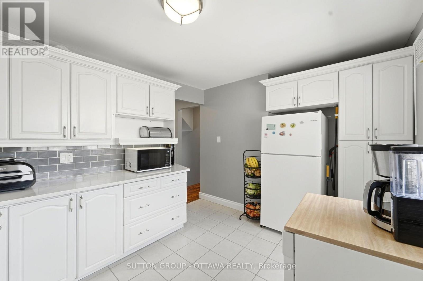 #71 2415 SOUTHVALE CRESCENT - 19