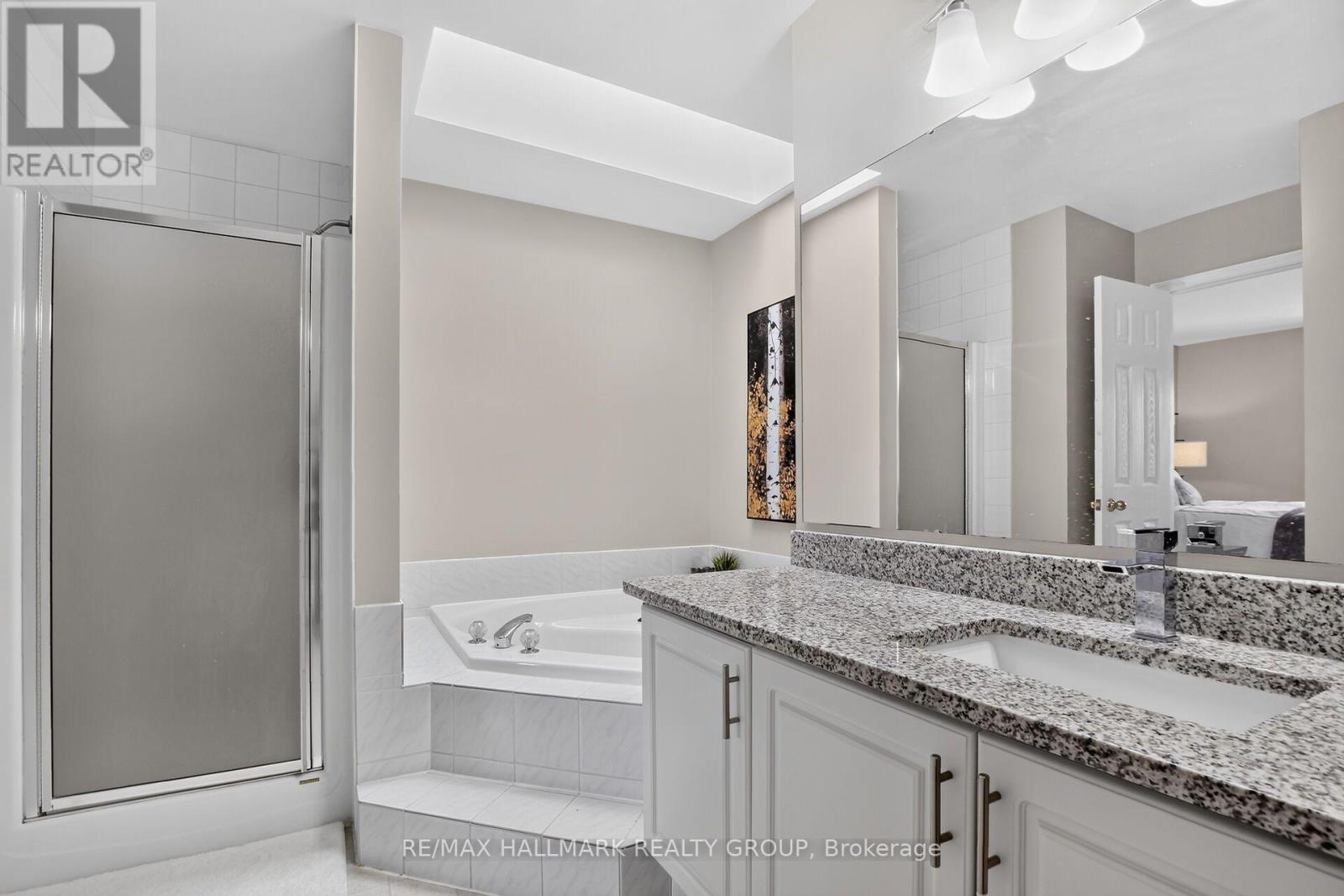 19 WINDEYER CRESCENT - 22