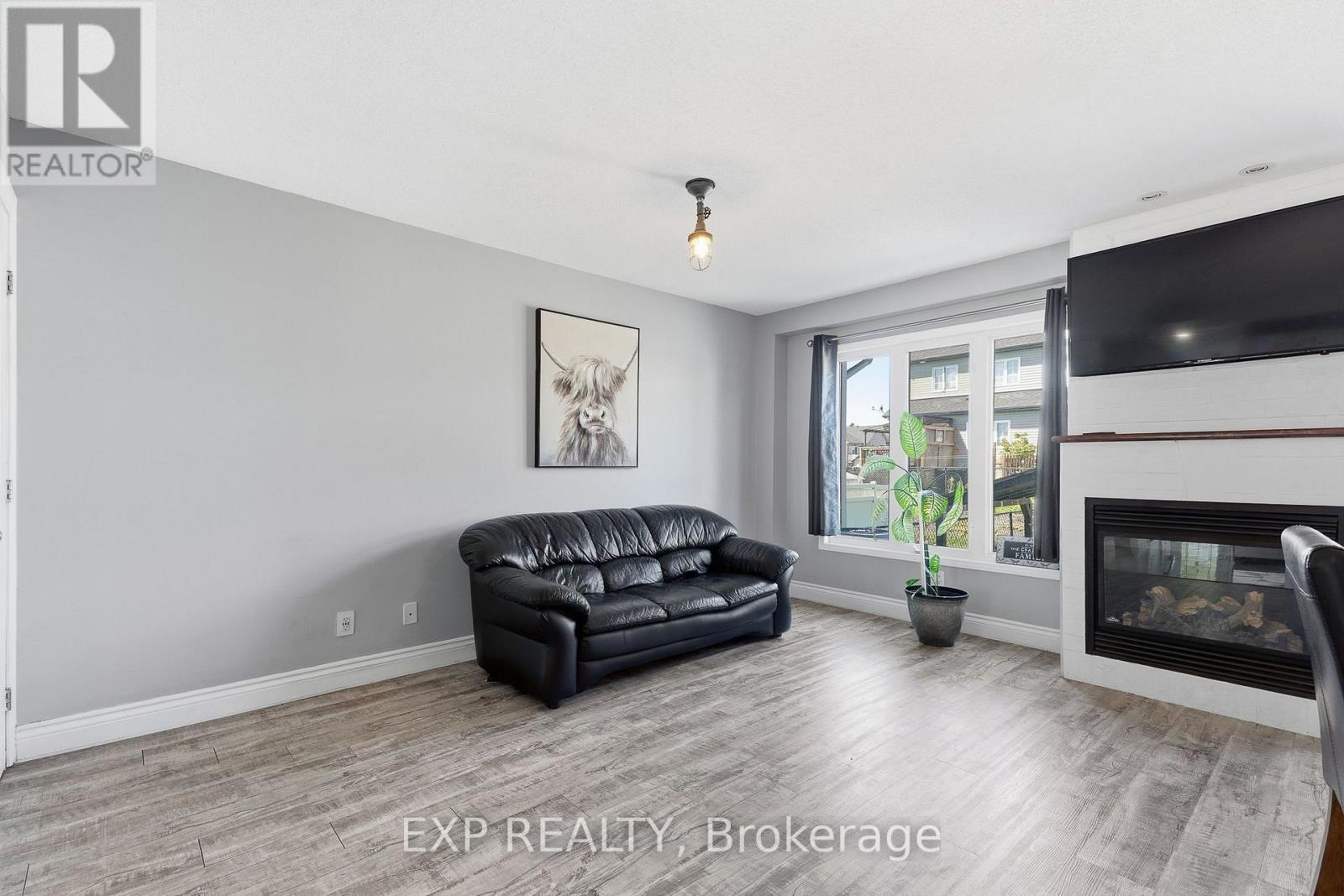 2608 RAYMOND STREET - Image 17
