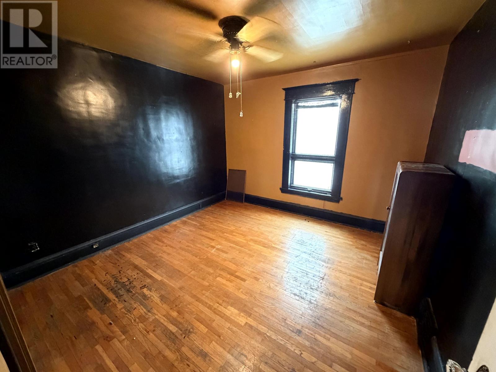 207 Norah ST S - 19