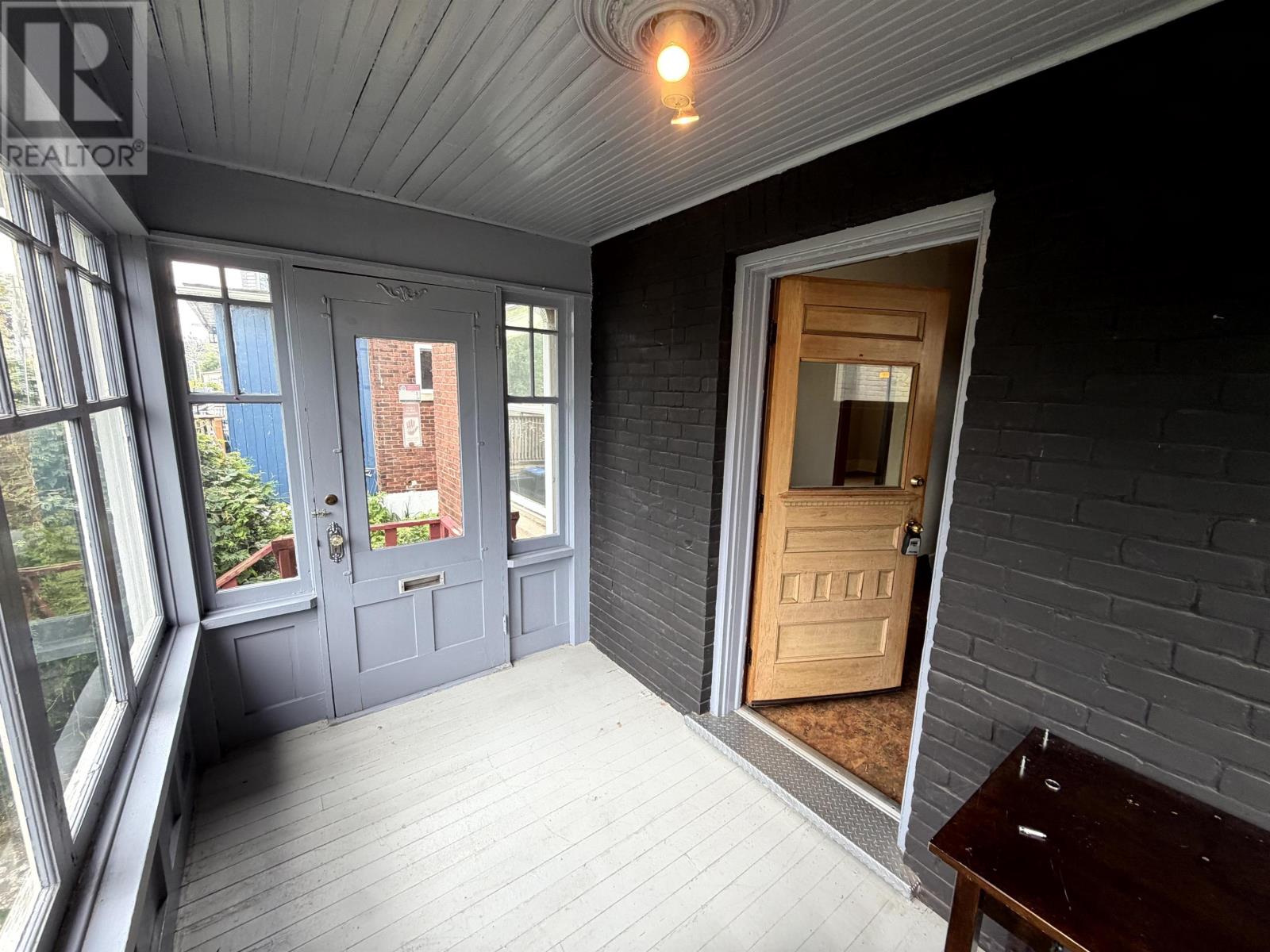 207 Norah ST S - Image 4