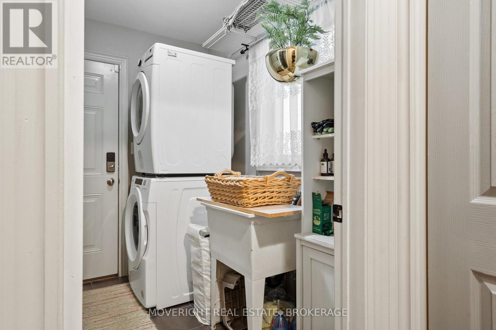 2 LEESON STREET - Image 18