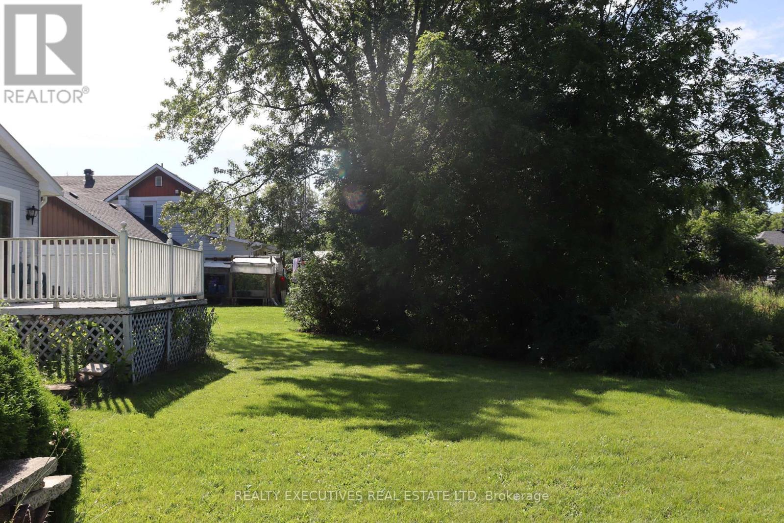 464 GLADSTONE STREET - Image 37