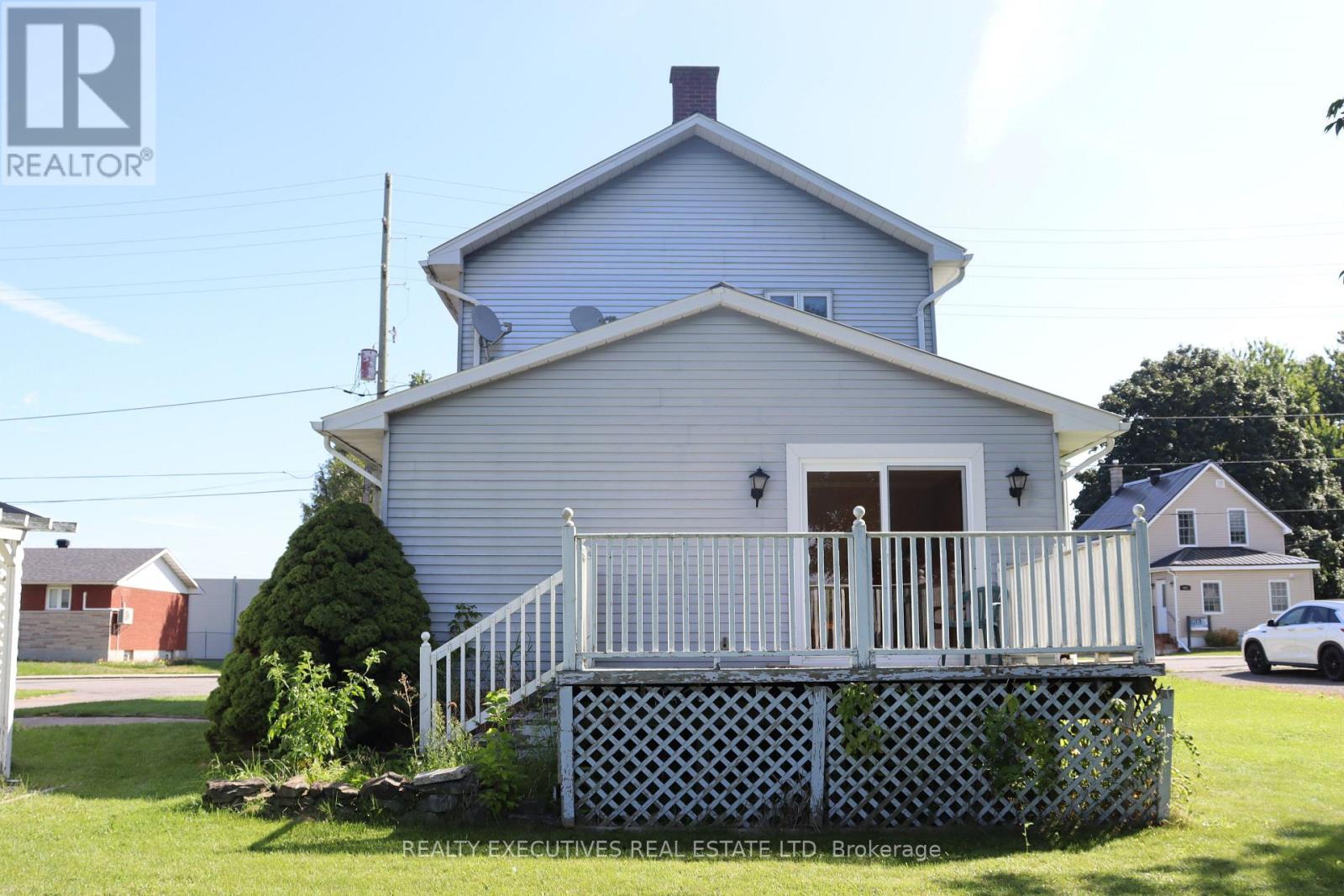 464 GLADSTONE STREET - 39