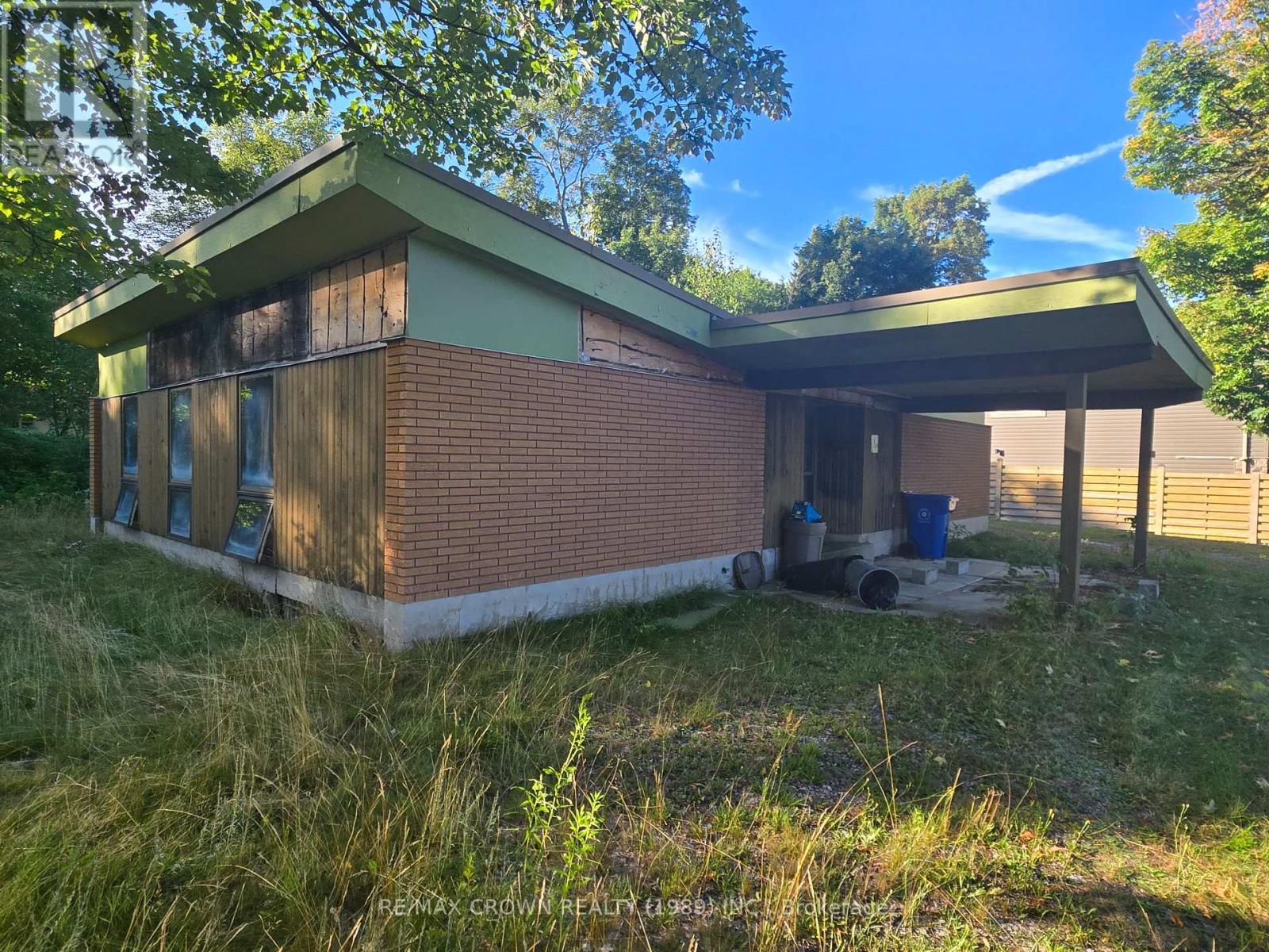 845 AIRPORT ROAD - 1