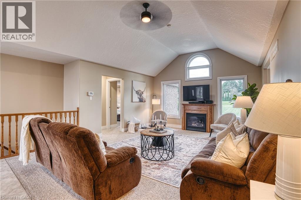 635 RIVERVIEW Drive - 10
