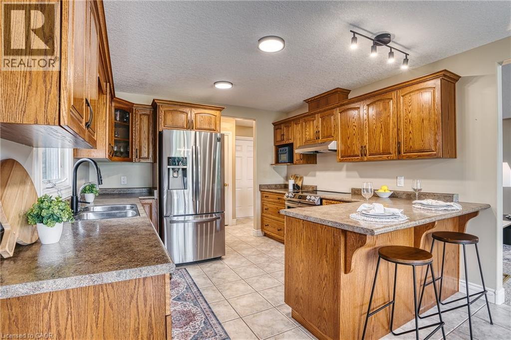 635 RIVERVIEW Drive - Image 13