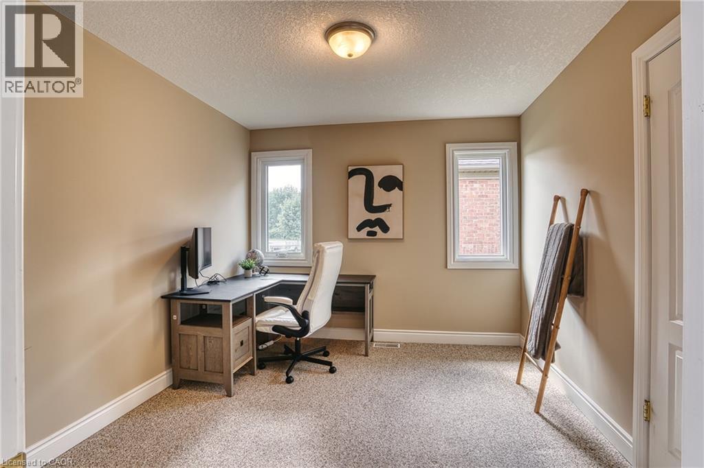 635 RIVERVIEW Drive - Image 25