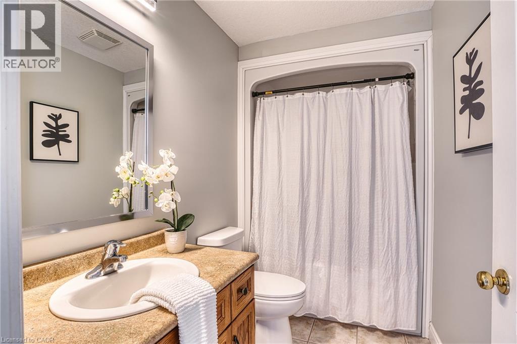 635 RIVERVIEW Drive - Image 26