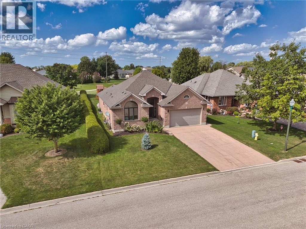 635 RIVERVIEW Drive - Image 4