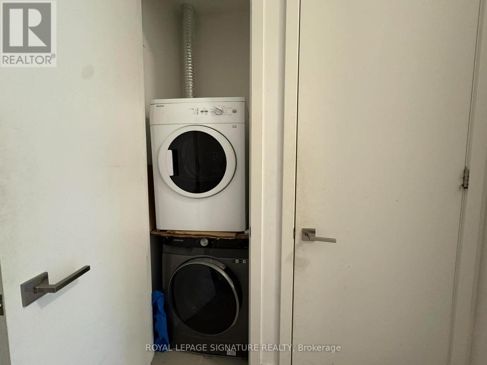 #802 111 ST CLAIR AVENUE W - Image 16