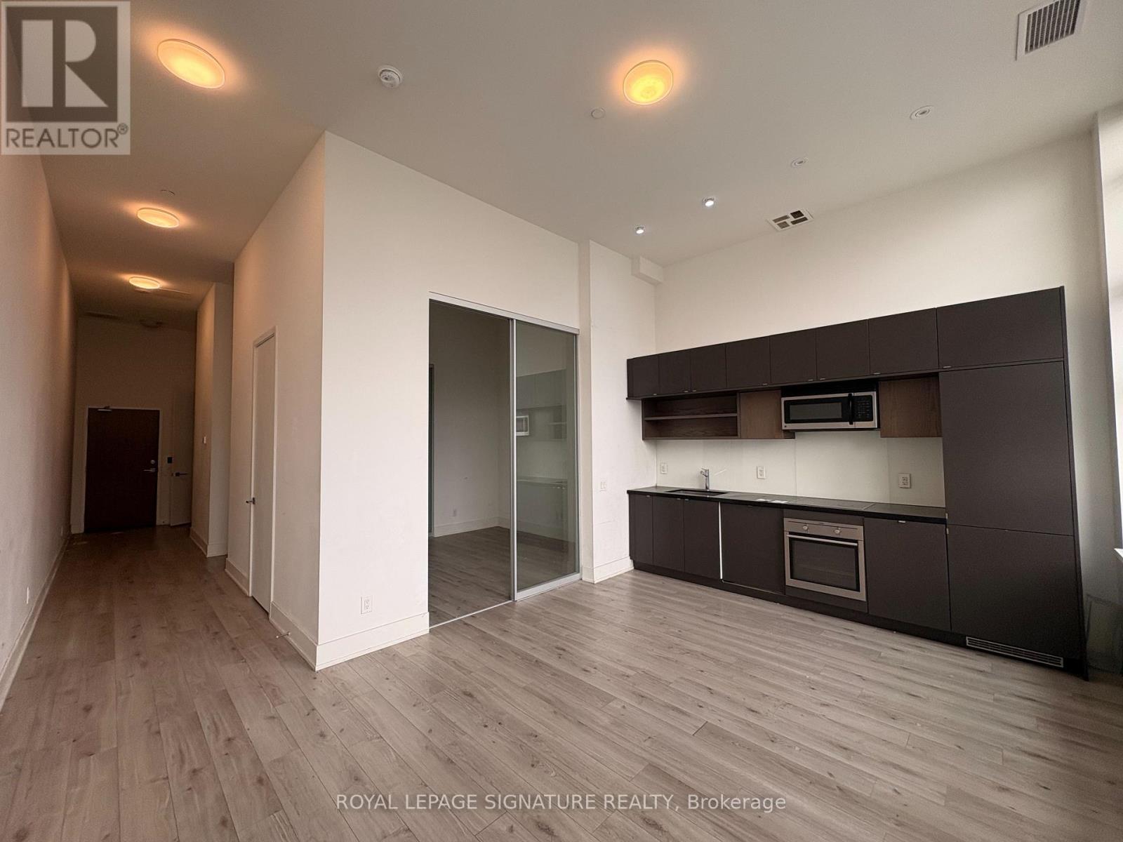 #802 111 ST CLAIR AVENUE W - Image 4