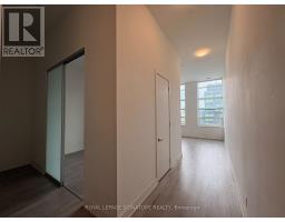 802 - 111 St Clair Avenue W, Toronto, ON M4V1N5 Photo 13
