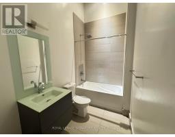 802 - 111 St Clair Avenue W, Toronto, ON M4V1N5 Photo 14