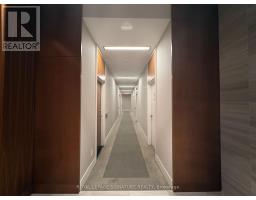 802 - 111 St Clair Avenue W, Toronto, ON M4V1N5 Photo 18