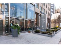802 - 111 St Clair Avenue W, Toronto, ON M4V1N5 Photo 19