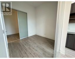802 - 111 St Clair Avenue W, Toronto, ON M4V1N5 Photo 7