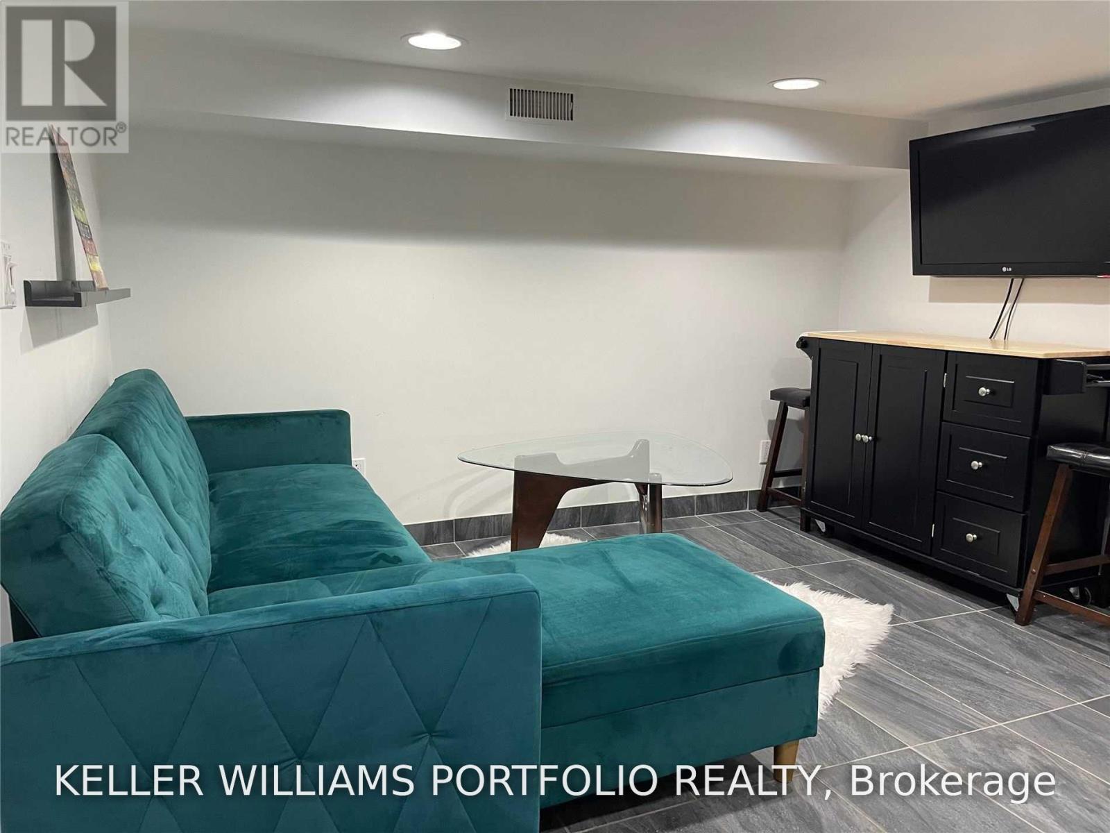 Photo of 525 Hillsdale Avenue