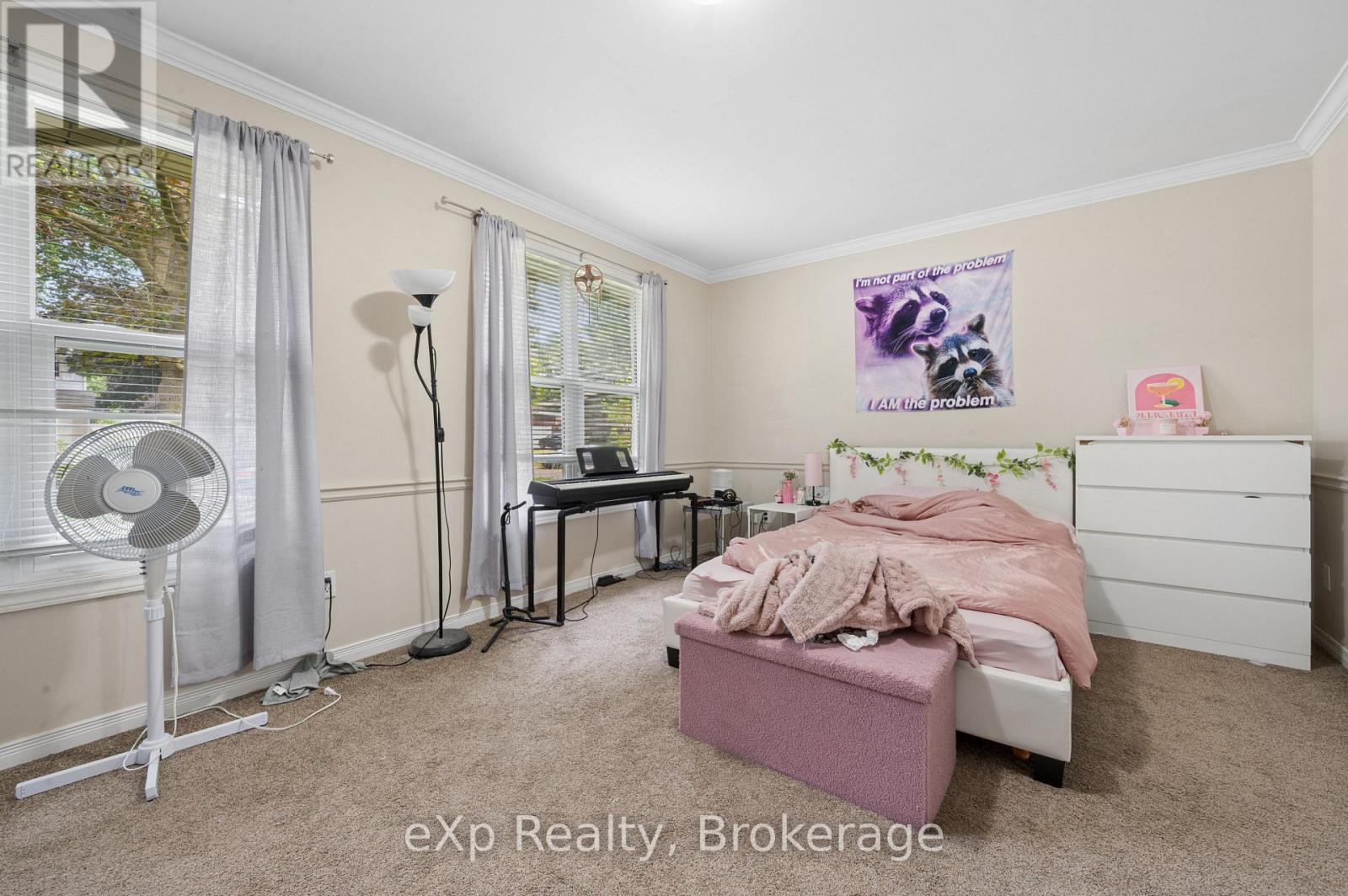 39 KEATS CRESCENT - Image 18