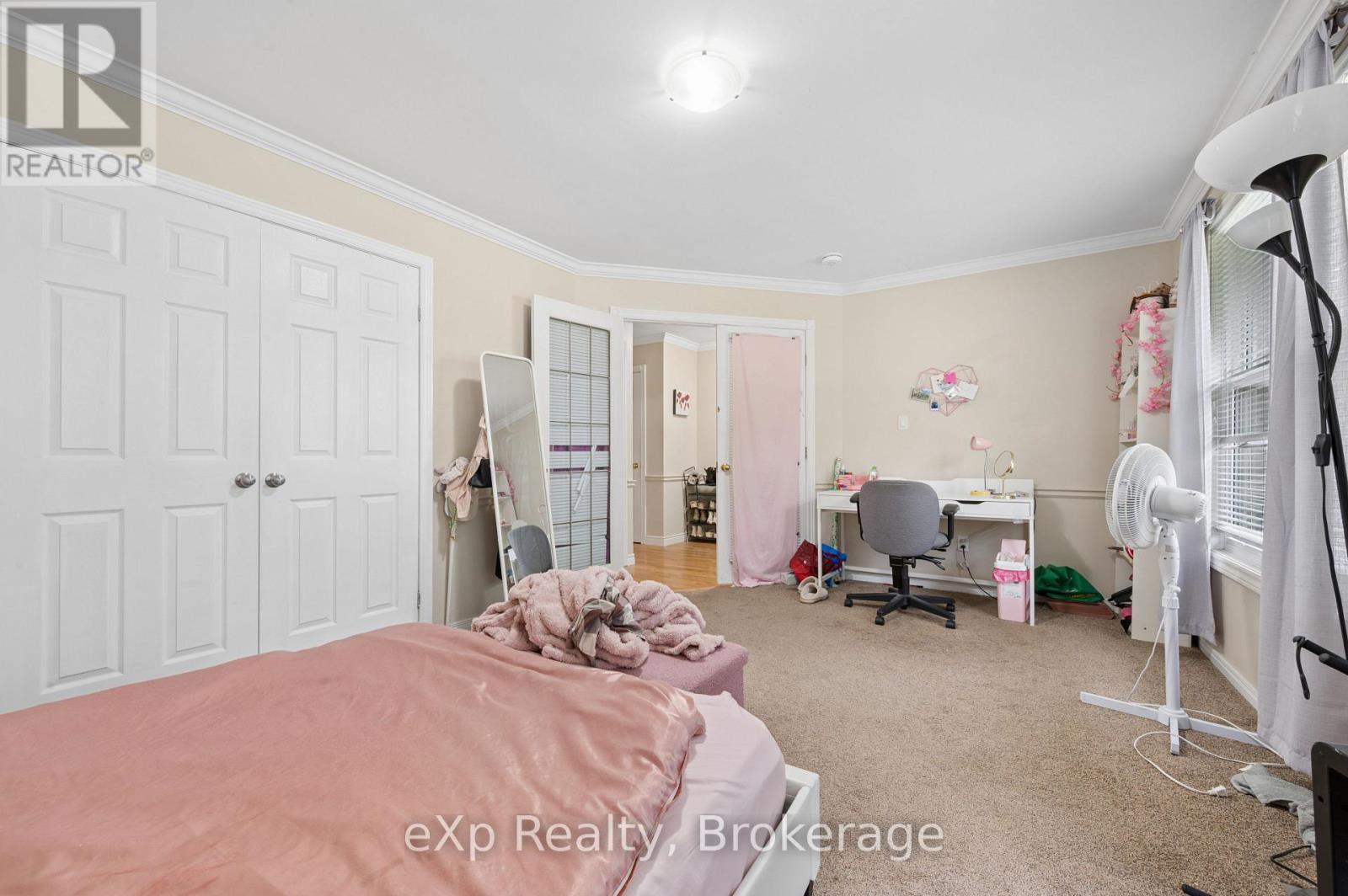 39 KEATS CRESCENT - Image 19