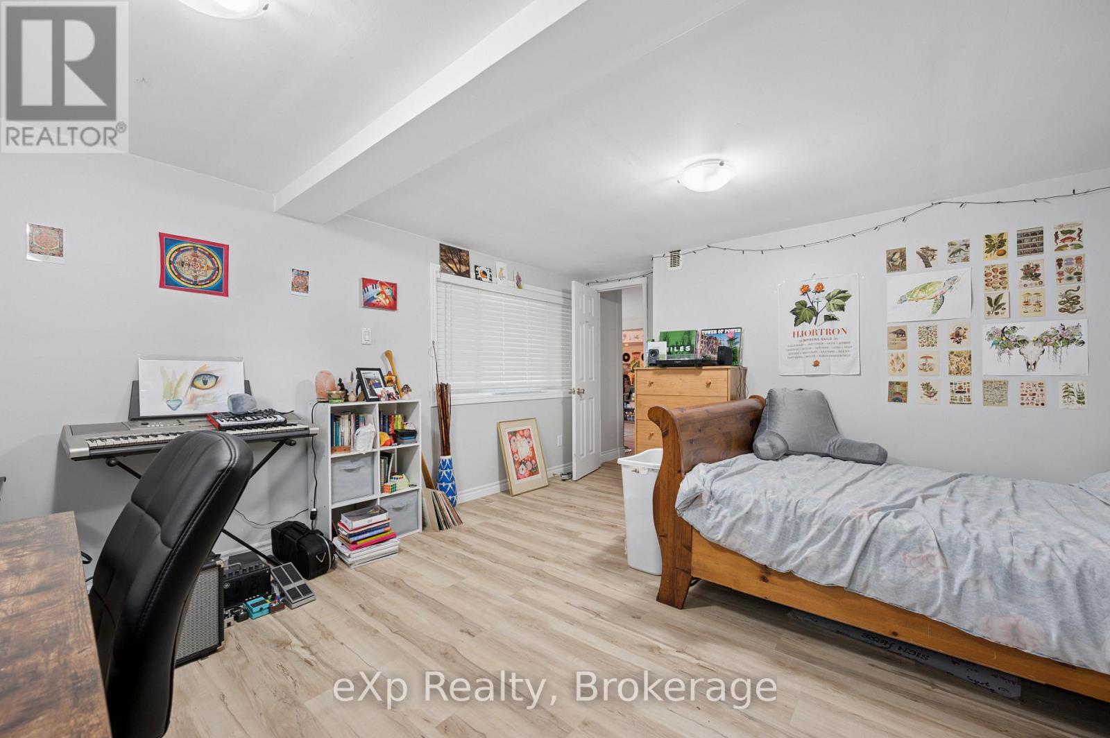 39 KEATS CRESCENT - Image 33