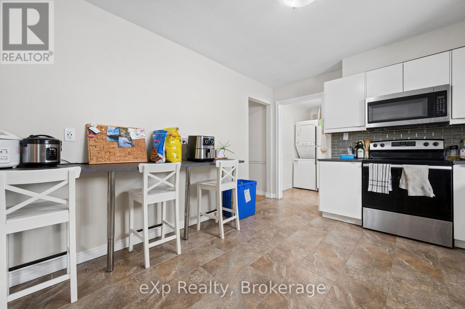 39 KEATS CRESCENT - Image 9