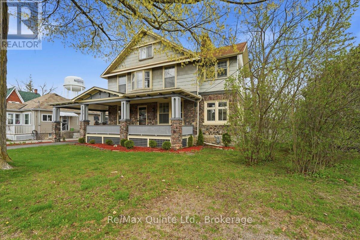 219 EAST STREET - Image 3