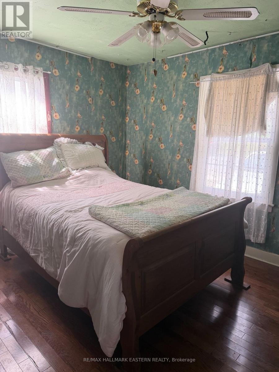 413 BELLEVUE STREET - Image 14