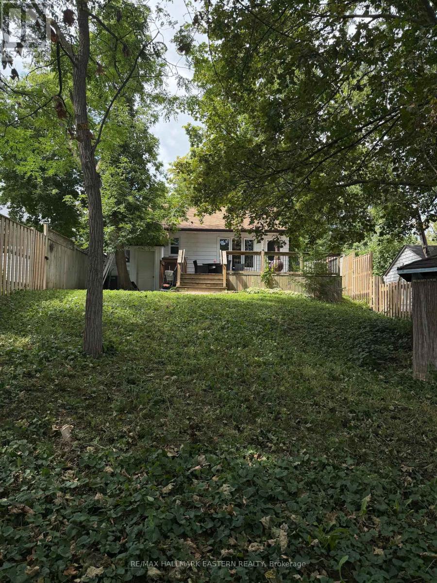 413 BELLEVUE STREET - 24
