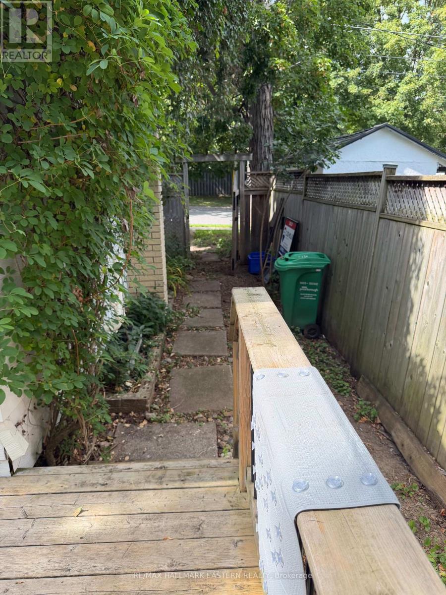 413 BELLEVUE STREET - 27