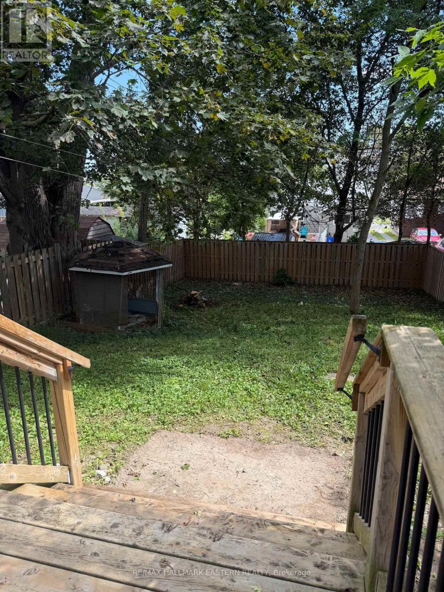 413 BELLEVUE STREET - Image 28