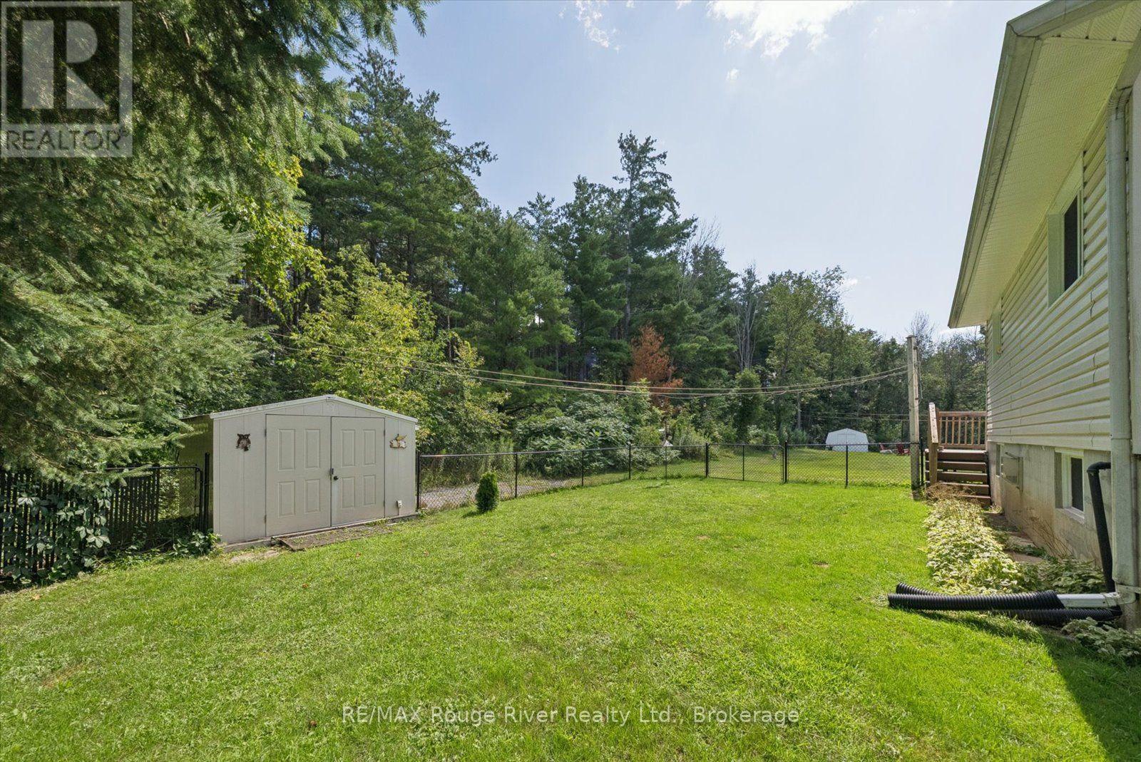 32 SOUTH MALONEY STREET - 26