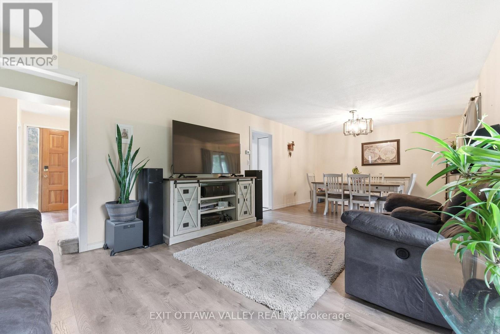 13 TAMARACK STREET - Image 8