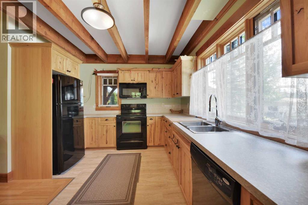 460 Summer Crescent - Image 13