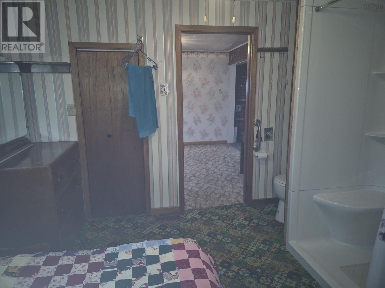 2953 Cornwall Road - 25