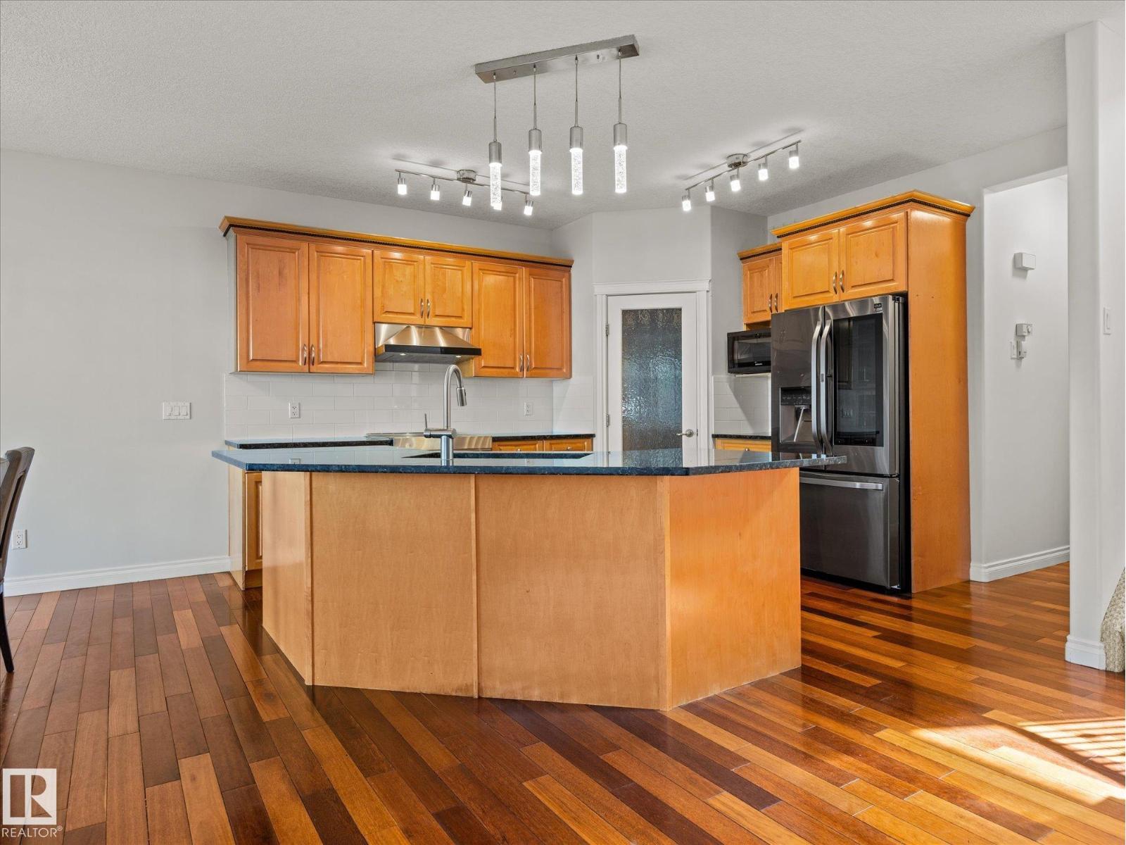 4704 160 AV NW - Image 11
