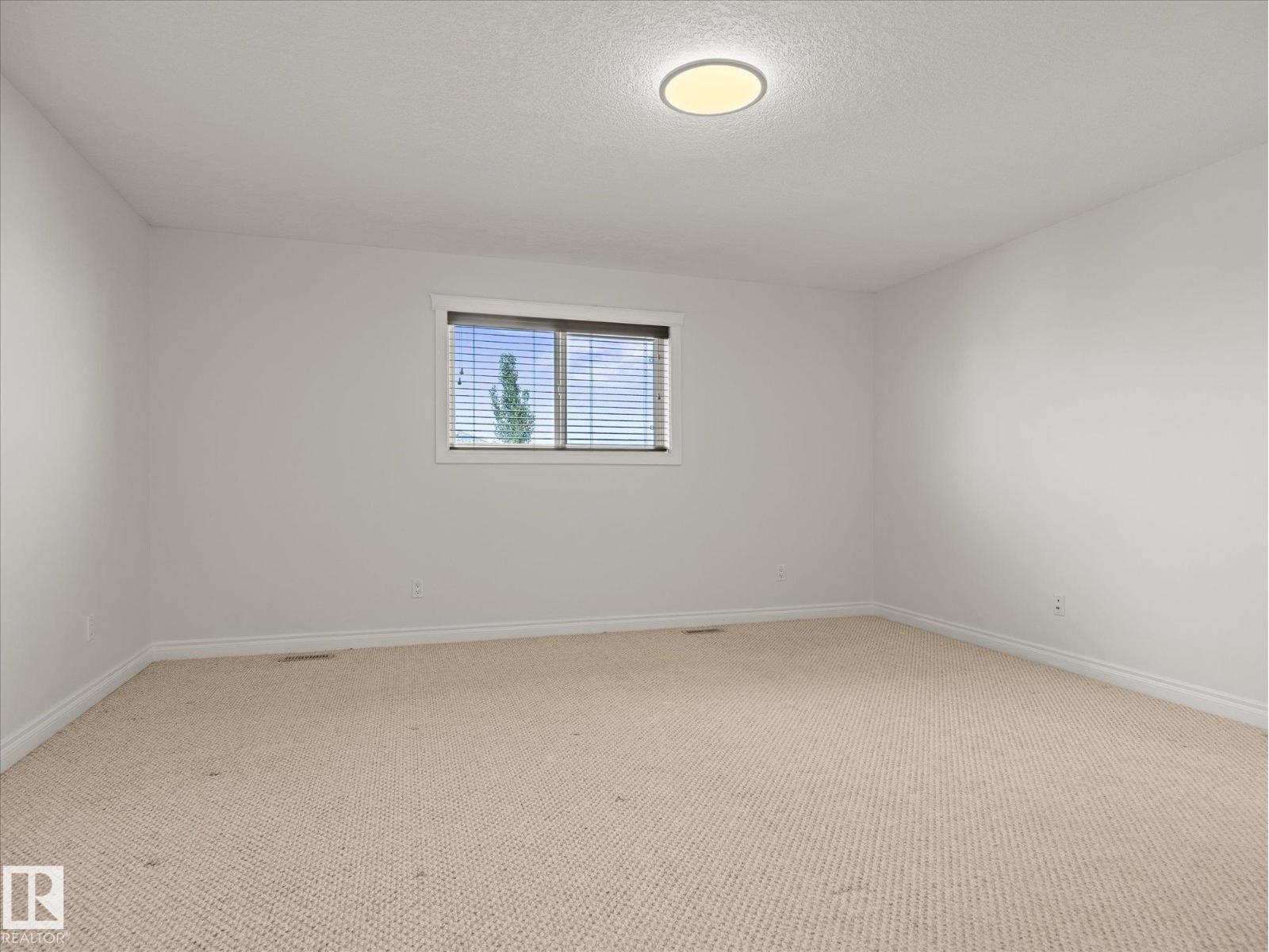 4704 160 AV NW - Image 23
