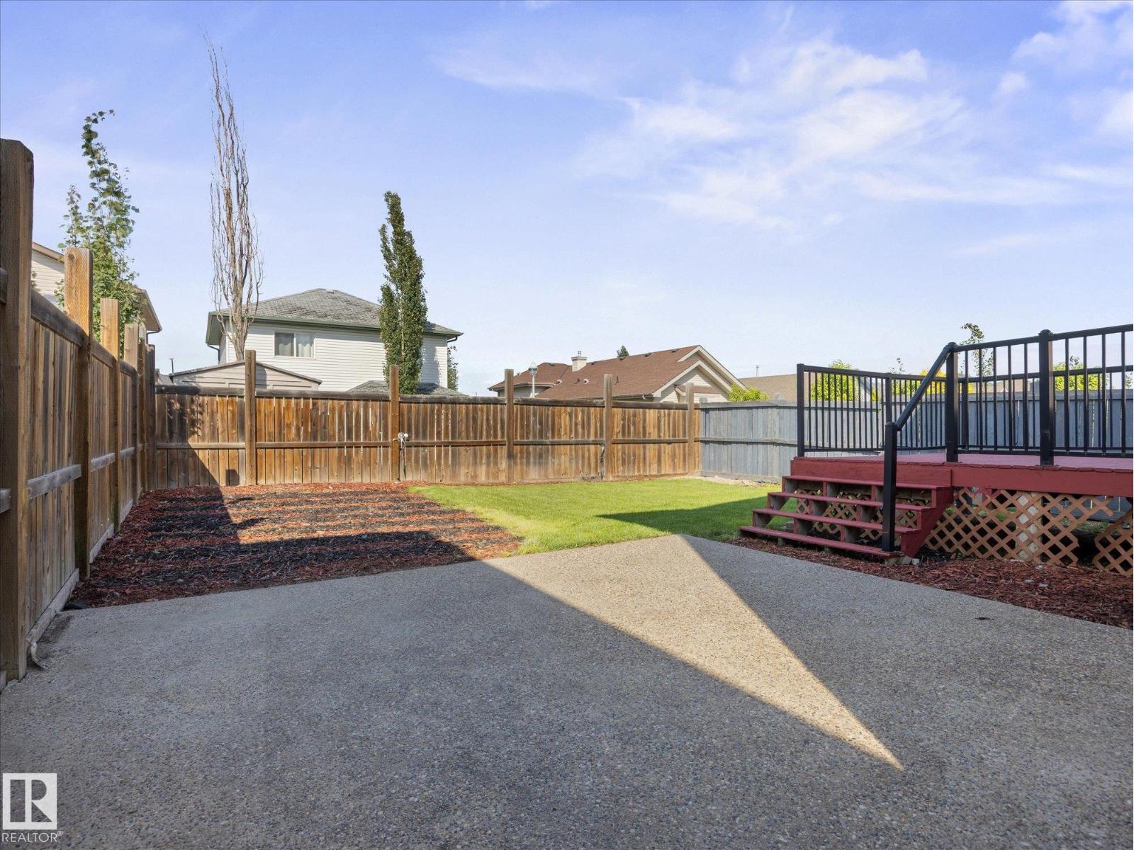4704 160 AV NW - 36