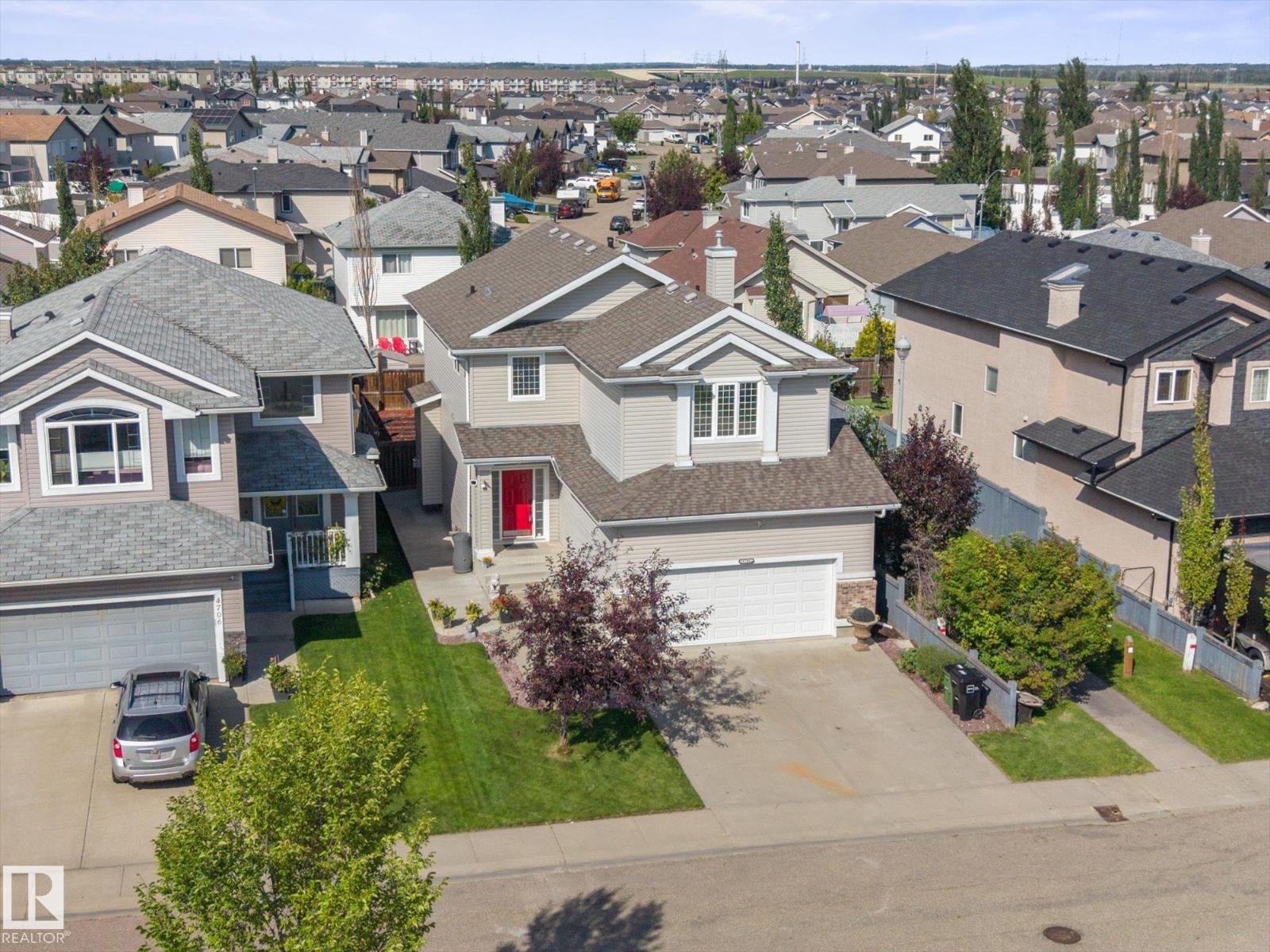 4704 160 AV NW - 4