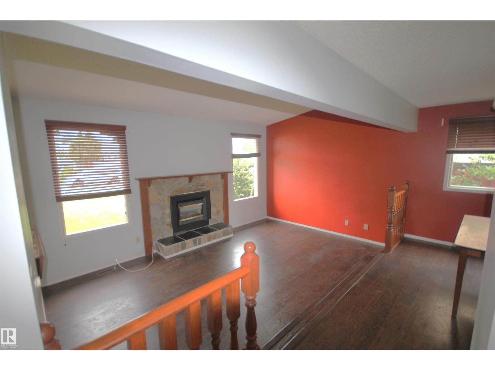 16547 113 ST NW - 2
