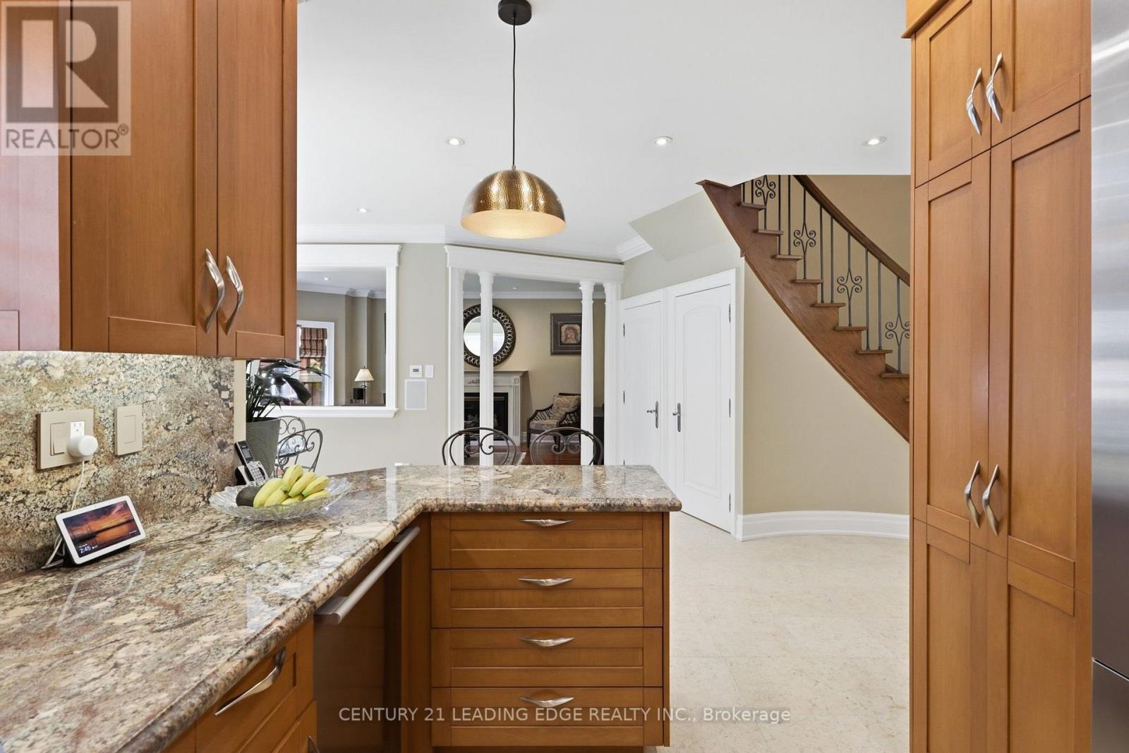 40 ARISTA GATE - Image 11