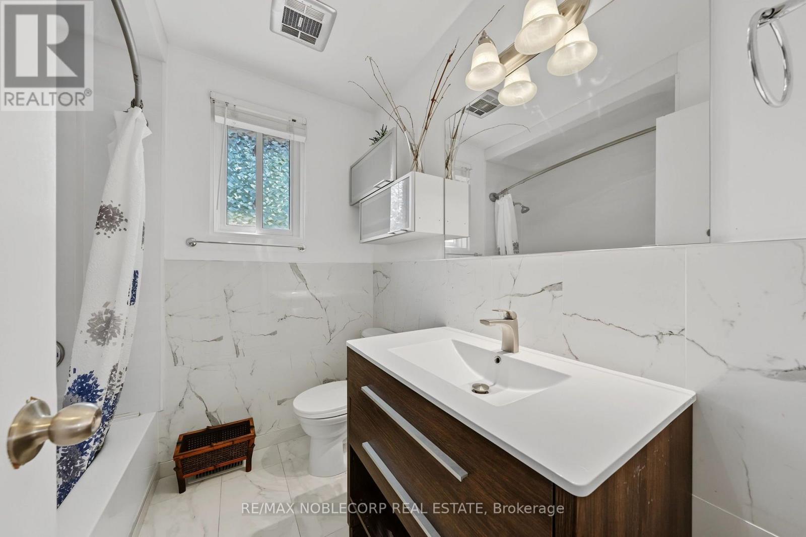 166 COLLINGS AVENUE - Image 17